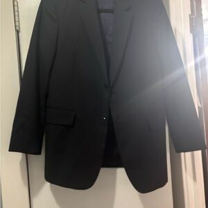 Burberry Navy Blue Sport Coat with Notch Lapels and Structured Shoulders